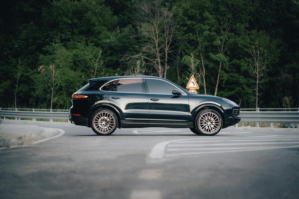 Prepararsi a un'emergenza stradale: attrezzature di sicurezza indispensabili da avere sempre in auto
